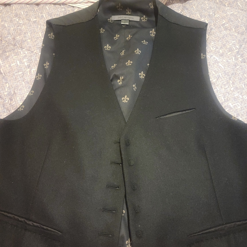 John Varvatos luxurious suite vest